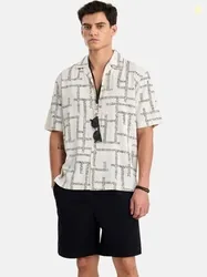 Snitch Men Boxy Printed Casual Shirt